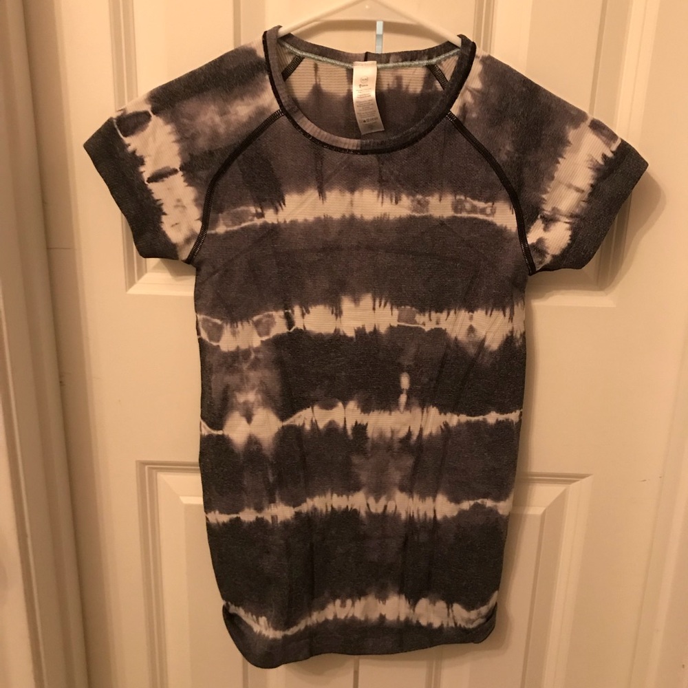 Girls ivivva fitted athletic shirt